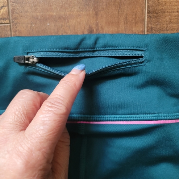 MPG Mid-Waisted Drawcord Legging in Green Size XS - Picture 11 of 11